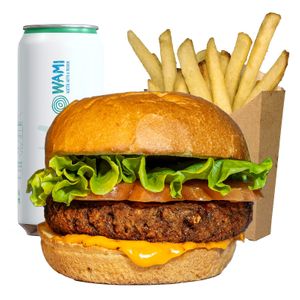 Classic menù: Potato Bun, Burger, Salad, Plant Sauce, Tomato. Served with airfried chips and water at Plant Bun in Turin