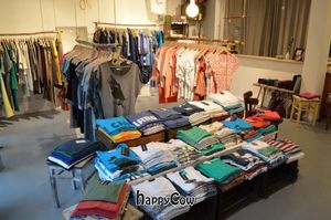 DearGoods Berlin * Sommer 2013 * 
vegan Fashion next to Avesu and Veganz **
the first vegan 'Shopping-Mall' *** at DearGoods in Berlin