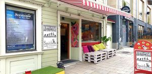 Entrance at Big Lake Coffee Roasters, CoffeeBar & Barista Butik in Ostersund