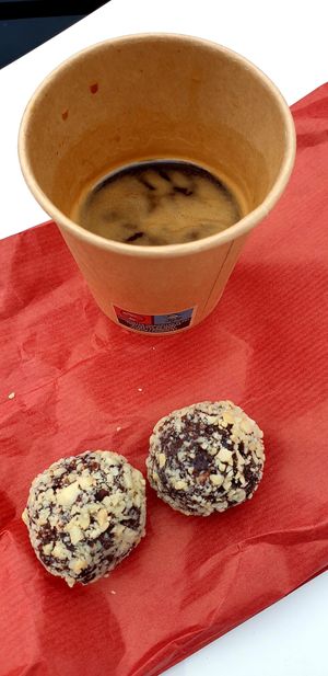 Double espresso, vegan chocolate balls at Big Lake Coffee Roasters, CoffeeBar & Barista Butik in Ostersund