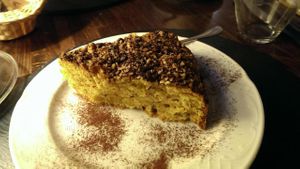 Vegan Cake at RetroBar in Verona