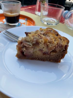 Torta at Cibó Vegan Food in Milan