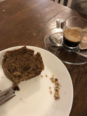 Chocolate chip banana bread - very good at Cibó Vegan Food in Milan