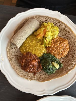 Etiopisk mix  at Fröjas Sal in Uppsala