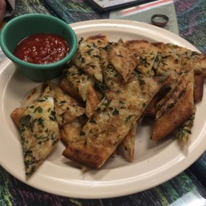 vegan gf garlic chips at Plant Based Pizza in San Jose