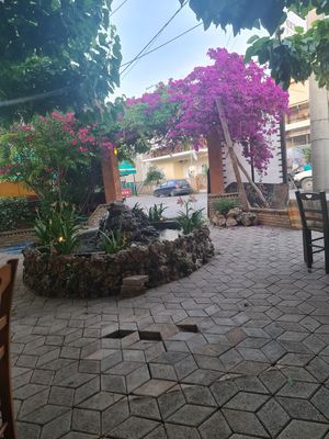 Outside seating at Grill Kostas in Diakopto