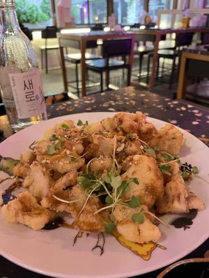 Vegan cauliflower chicken  at Tae Tae Tae (태태태) in Busan