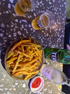 Fries with truffle oil at Tae Tae Tae (태태태) in Busan