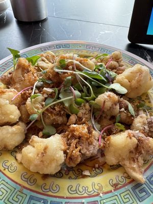Fried cauliflower and galbi sauce   at Tae Tae Tae (태태태) in Busan