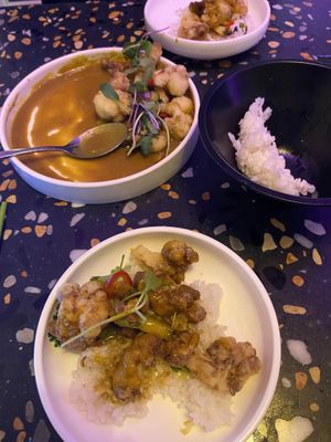 Yellow cauliflower curry  at Tae Tae Tae (태태태) in Busan