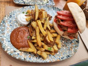  at Mocka Tomares in Tomares