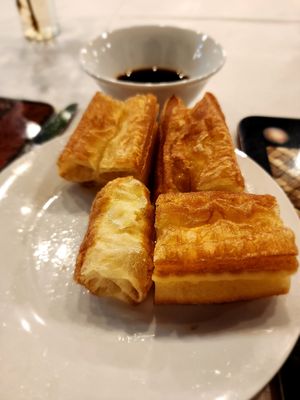 Fried bread at Joyve Cafe in Auckland