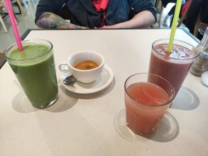 Go green & Berry nice smoothie & Fresh grapefruit juice at Franziska in Budapest