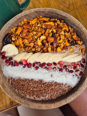 Smoothie bowl at Bodhi Terrace - Maybe closed in Leh