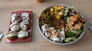 Falafel and Fried Cauliflower Bowl at Syrian Food in Antwerpen