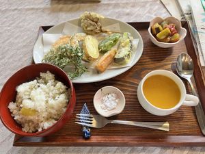 Mittagsmenü mit Tenpura  at Collaboration Cafeteria - コラボ食堂 in Ueda