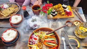  at Padme Hum  in Munich