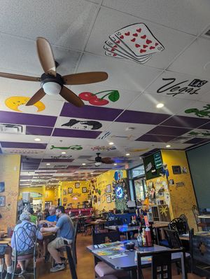 Inside vibe at Squeeze In in Henderson