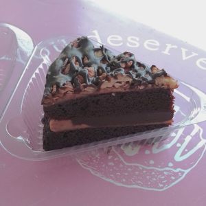 Pastel Tortuga con caramelo de dátil at Suculenta Repostería  in Monterrey