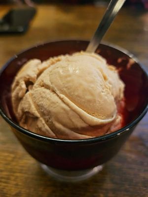 Ice cream at The White Hart Inn in Brecon