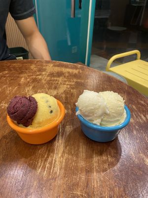 They give a service scoop of any other flavor of your choice   at Ice Girl Cream Boy in Seoul