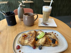   at Morgentau. in Barcelona