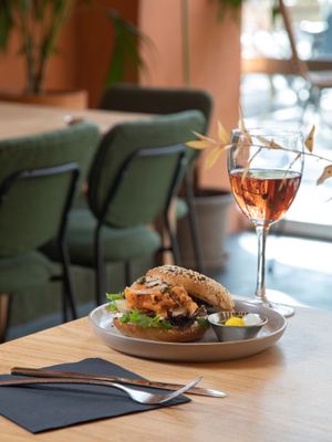  at Morgentau. in Barcelona