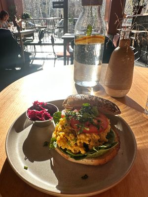 Bagel at Morgentau. in Barcelona