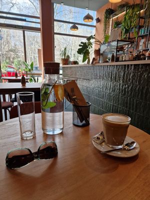 Café con Leche (oat, but they also have almond) at Morgentau. in Barcelona