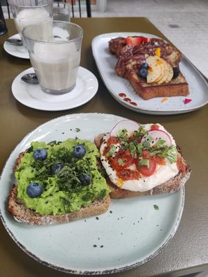  at Morgentau. in Barcelona