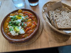  at Morgentau. in Barcelona