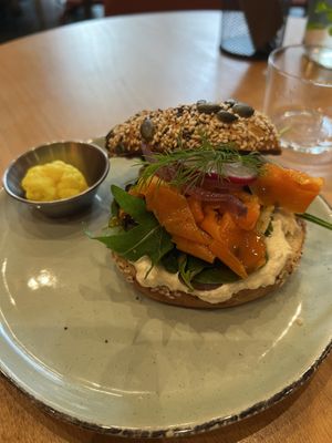   at Morgentau. in Barcelona