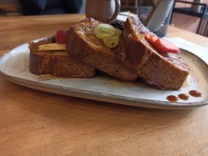 Another view of the dessert. at Morgentau. in Barcelona