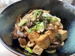 Udon noodles with mushrooms and tofu  at Morgentau. in Barcelona