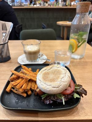 BLT  at Morgentau. in Barcelona