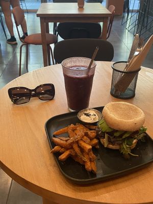   at Morgentau. in Barcelona