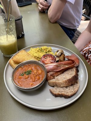   at Morgentau. in Barcelona