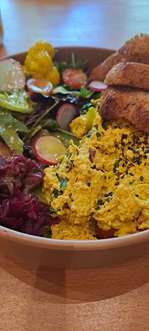 Revuelto de tofu at Morgentau. in Barcelona