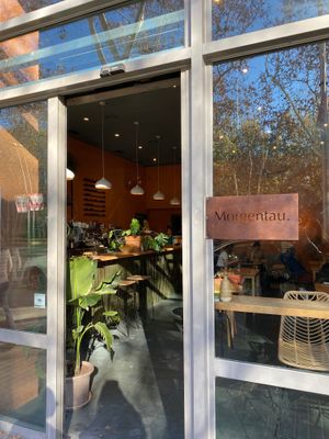  at Morgentau. in Barcelona