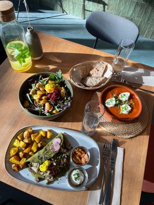  at Morgentau. in Barcelona