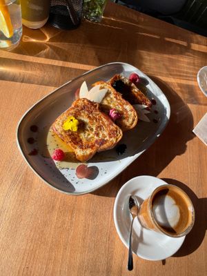  at Morgentau. in Barcelona