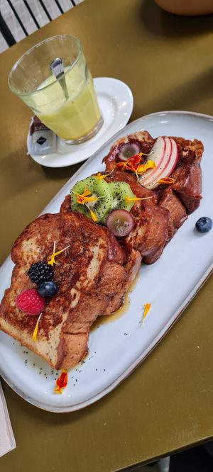 By far the best vegan french toast I had in 14 years being vegan at Morgentau. in Barcelona