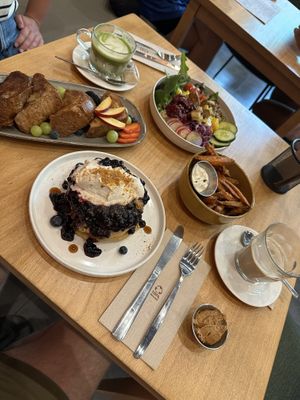   at Morgentau. in Barcelona