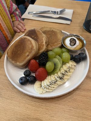 Kids menu! Cinnamon pancake with fruits, yoghurt and syrup!   at Morgentau. in Barcelona