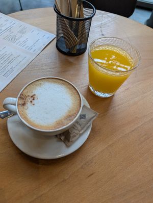  at Morgentau. in Barcelona