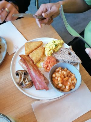  at Morgentau. in Barcelona