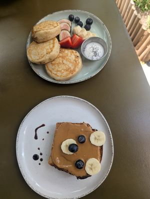 Pancakes and bear toast (from the children's menu) - great as snacks with a coffee. at Morgentau. in Barcelona