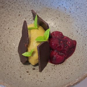 Pistachio & Berry - close-up #Veganuary at Legume Seoul in Seoul