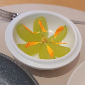 Fruits & Tea - close-up #Veganuary at Legume Seoul in Seoul