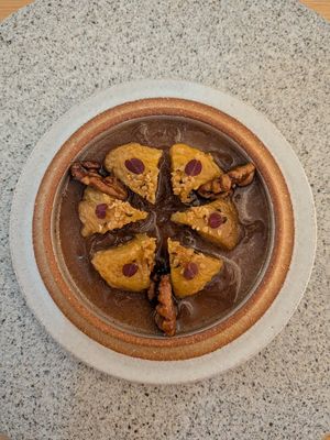 nectarine on onions  at Legume Seoul in Seoul